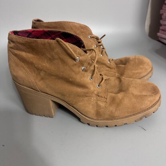 Women Size 11 tan brown Chunky‎ Heel  Ankle Boot faux suede Lace up 90's Y2K - Picture 1 of 6